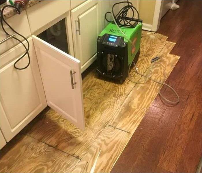 SERVPRO equipment set up to dry the floor in a kitchen of a Nashville, TN home